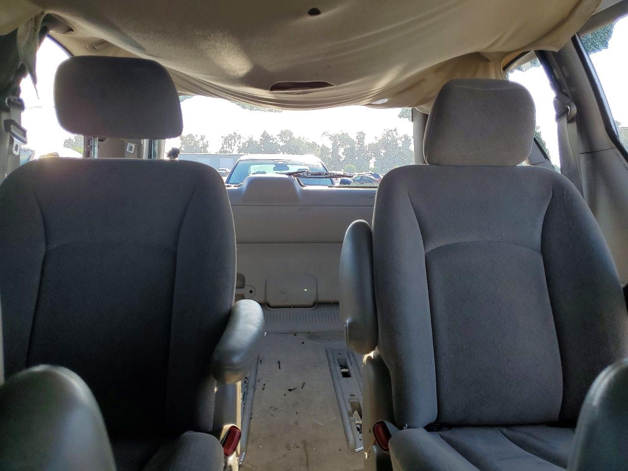 2003 Chrysler Voyager Lx Silver vin: 1C8GJ45303B229761