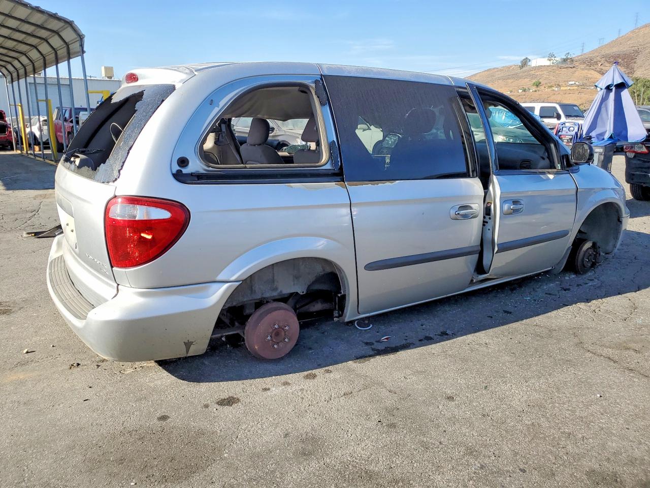 2003 Chrysler Voyager Lx Silver vin: 1C8GJ45303B229761