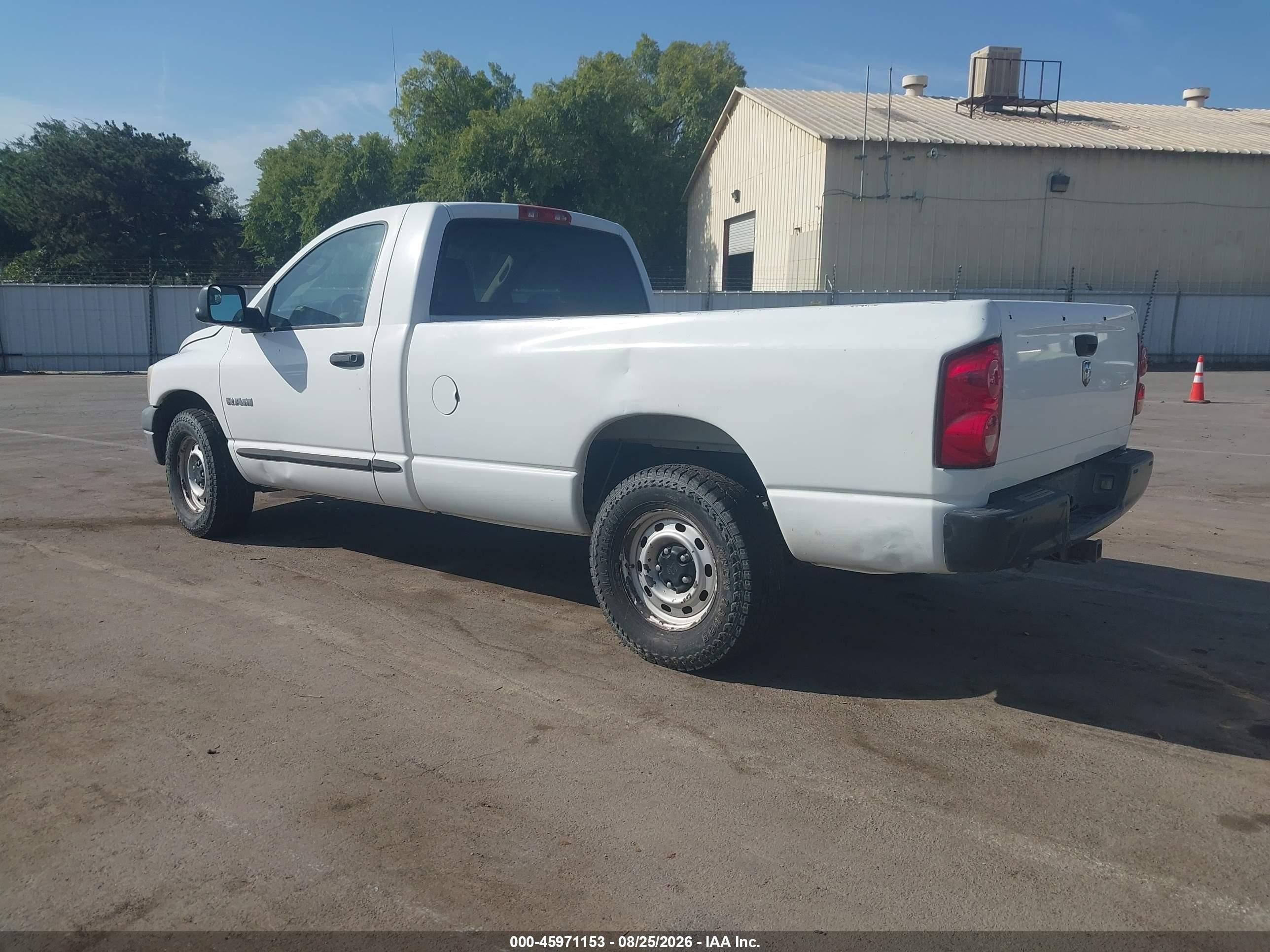 2008 Dodge Ram 1500 St/sxt White vin: 1D3HA16N98J174266