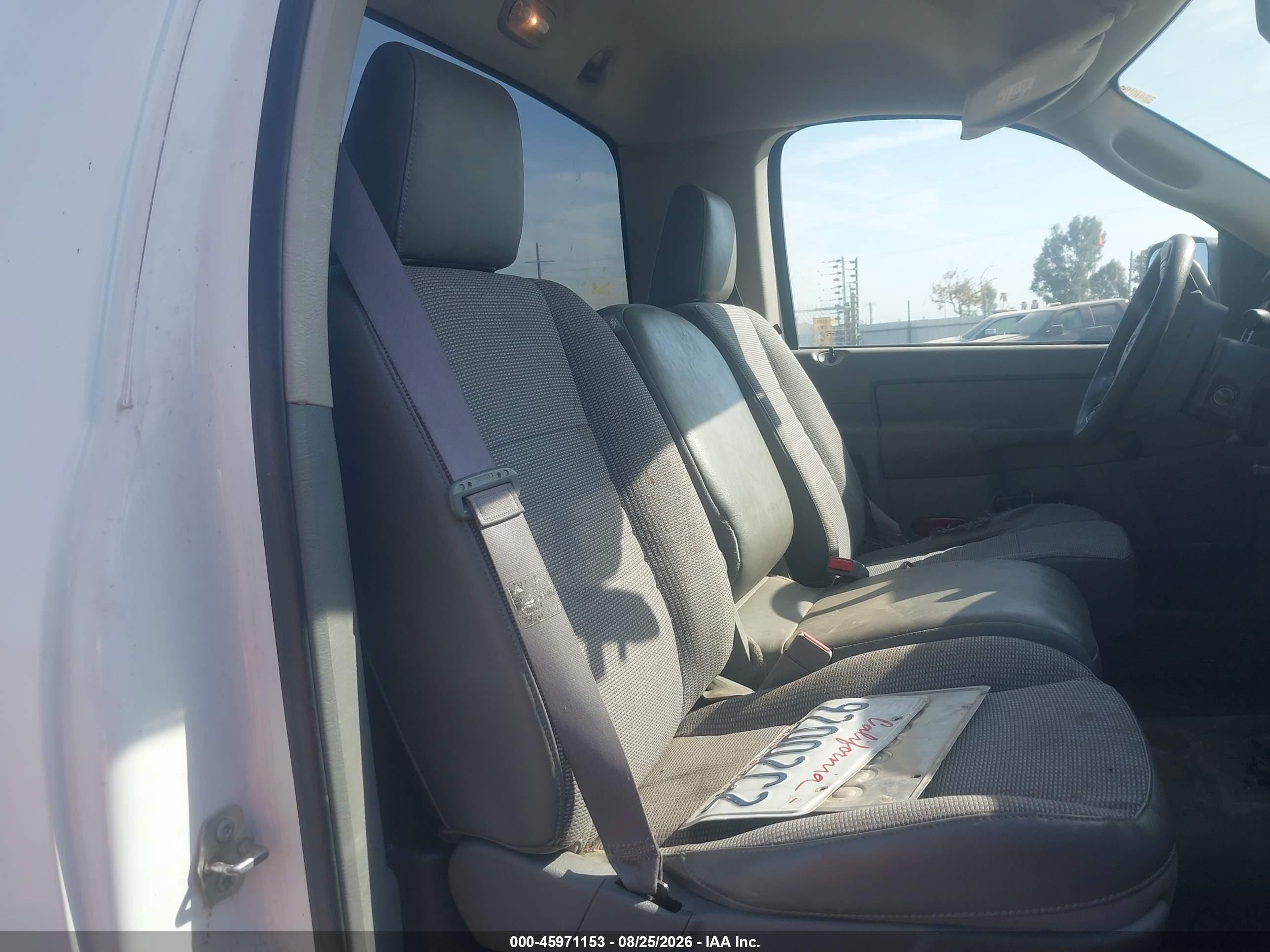 2008 Dodge Ram 1500 St/sxt White vin: 1D3HA16N98J174266