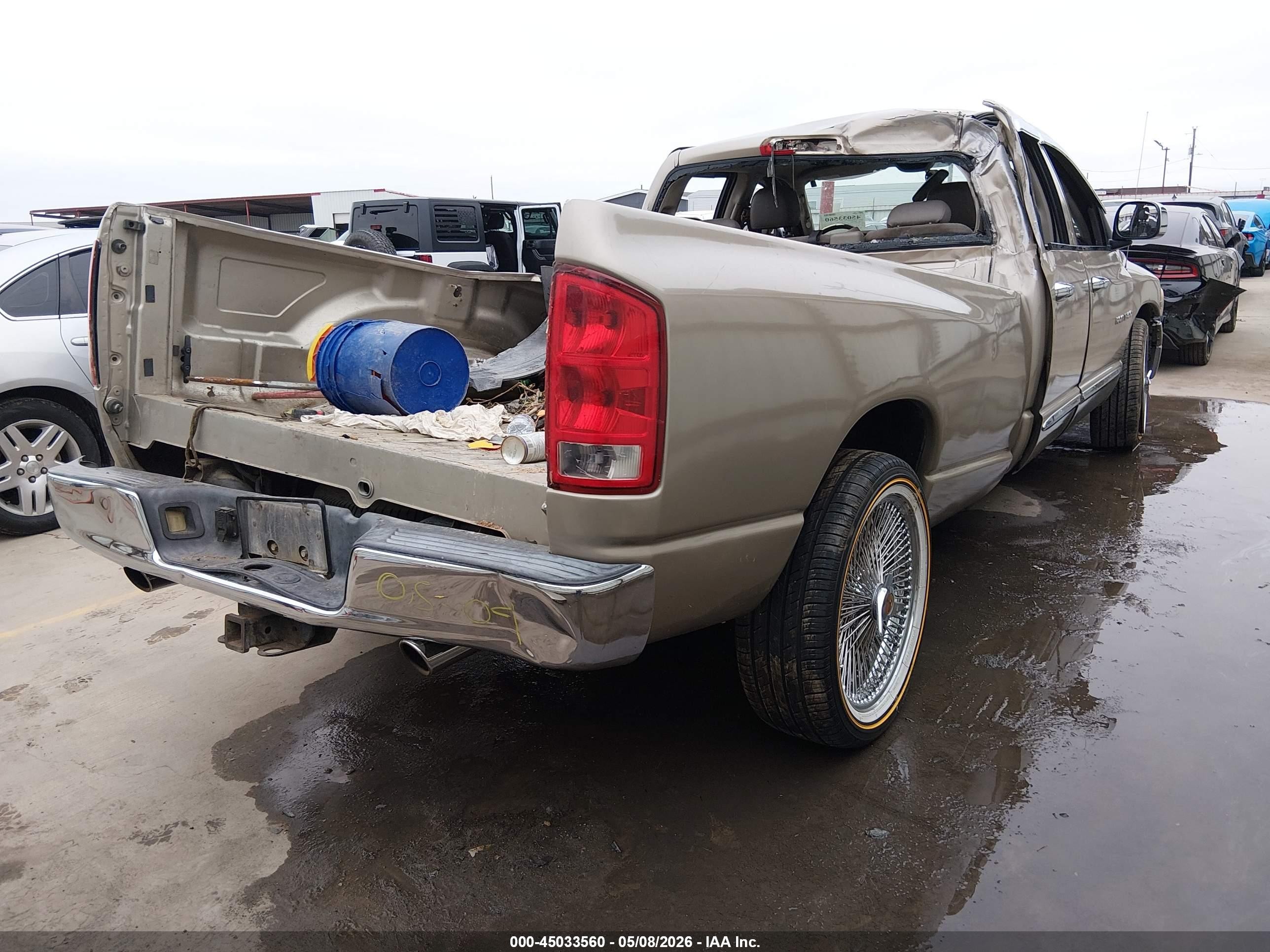 2004 Dodge Ram 1500 Slt/laramie Champagne vin: 1D3HA18D34J189439