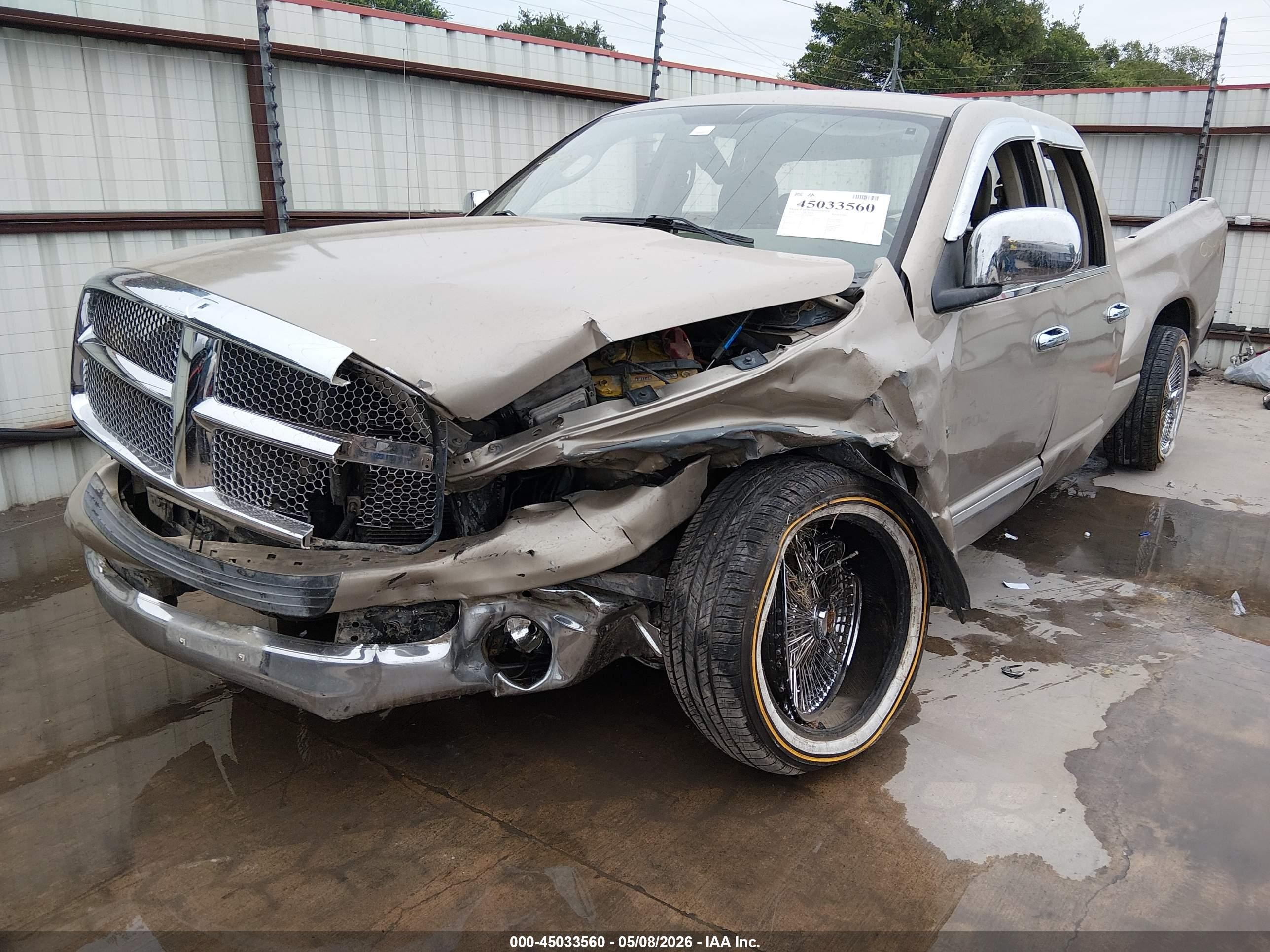 2004 Dodge Ram 1500 Slt/laramie Champagne vin: 1D3HA18D34J189439