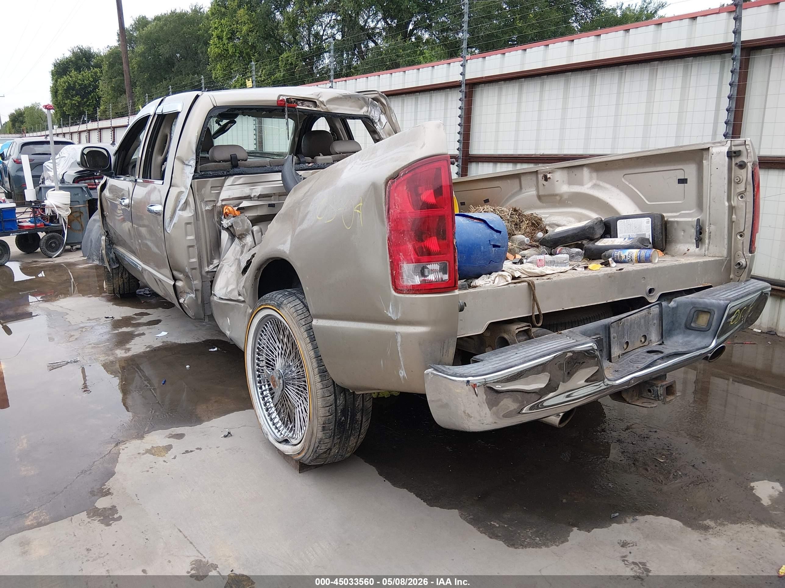 2004 Dodge Ram 1500 Slt/laramie Champagne vin: 1D3HA18D34J189439