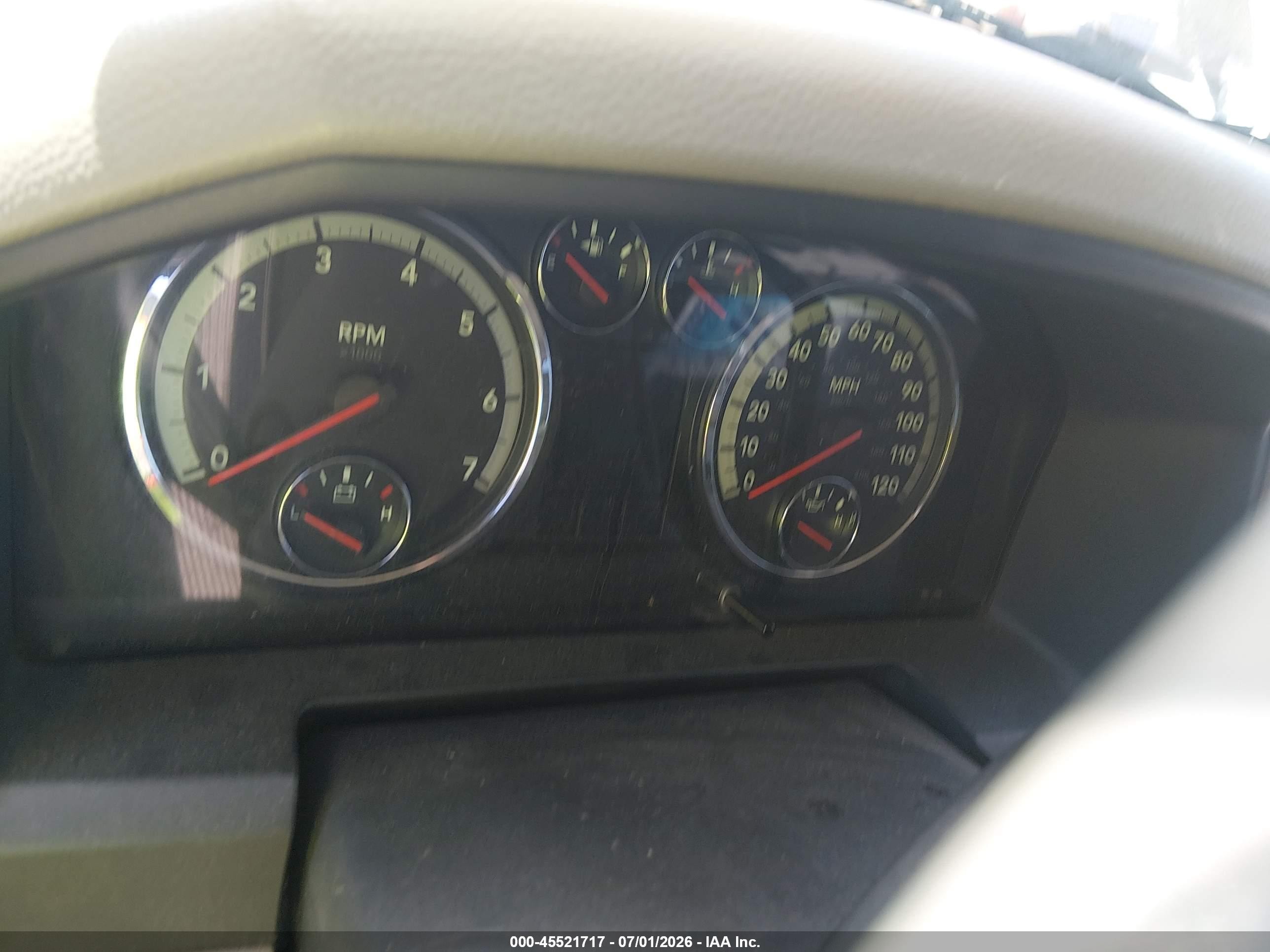 2009 Dodge Ram 1500 Slt/sport/trx Серебряный vin: 1D3HB13P39S738234