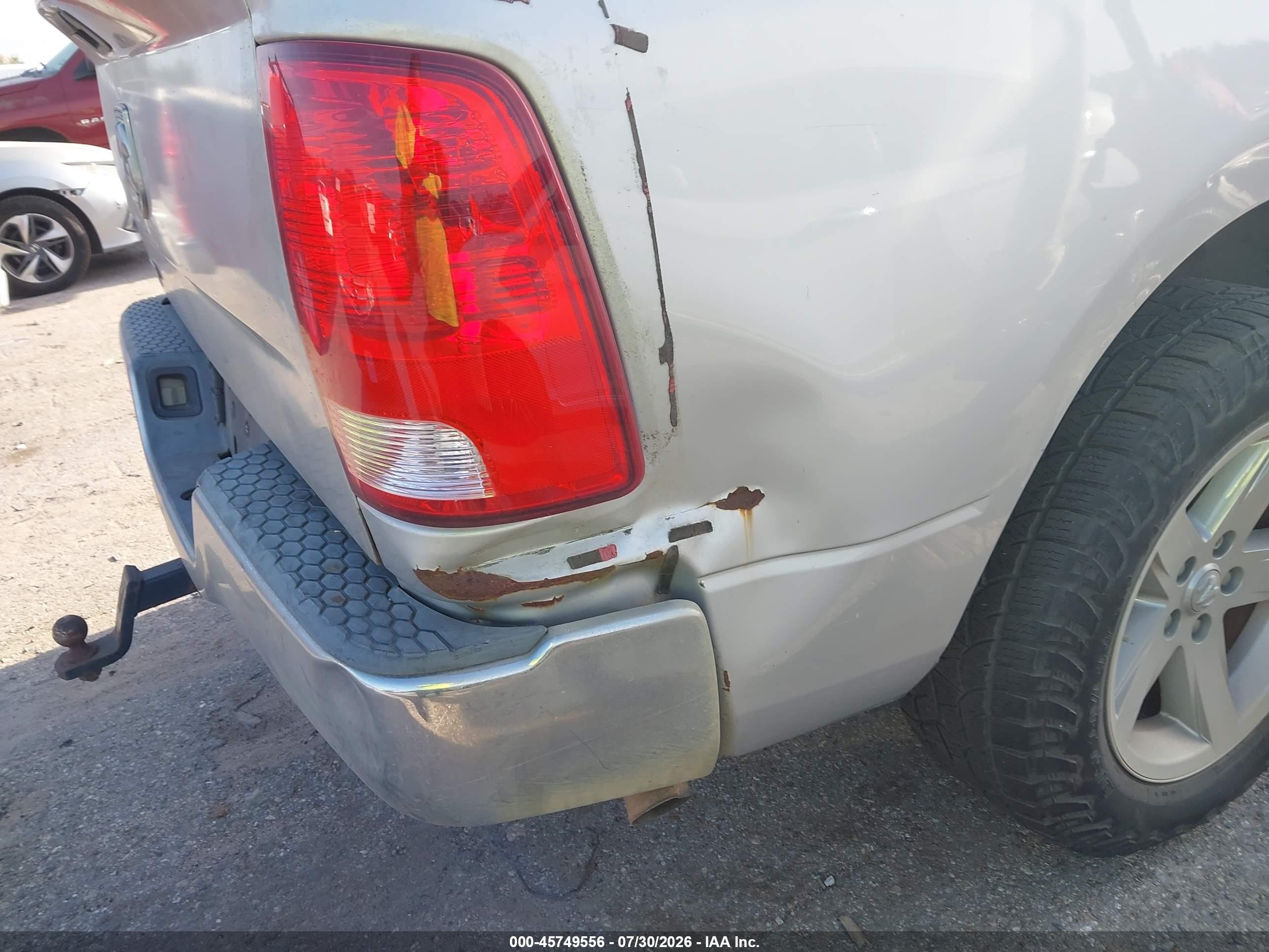 2009 Dodge Ram 1500 Slt/sport/trx Серебряный vin: 1D3HB13P69S700528