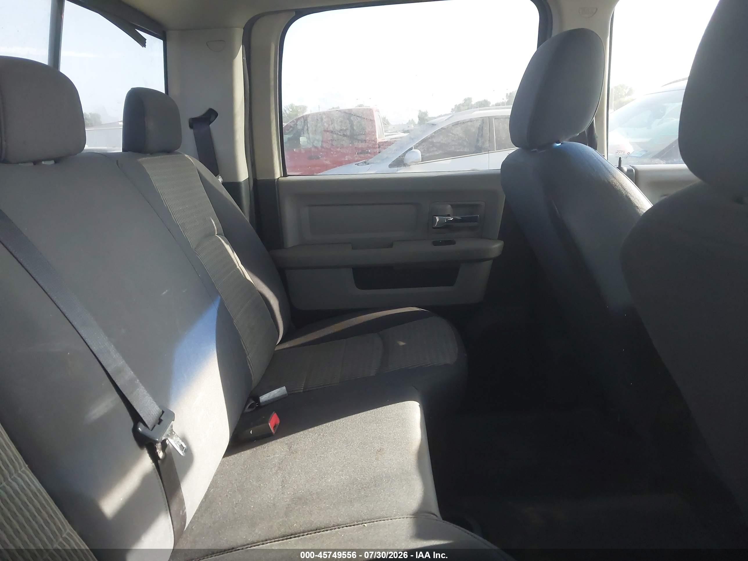 2009 Dodge Ram 1500 Slt/sport/trx Серебряный vin: 1D3HB13P69S700528
