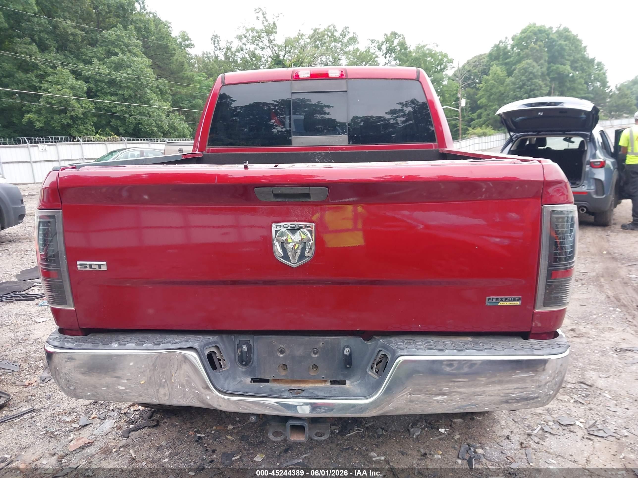 2009 Dodge Ram 1500 Slt/sport/trx Red vin: 1D3HB13PX9S727571