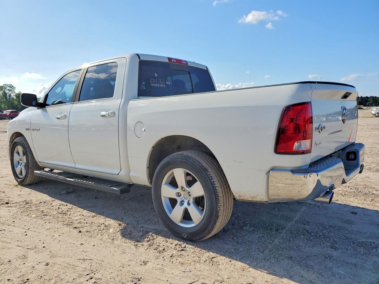 2009 Dodge Ram 1500 White vin: 1D3HB13T19J513345