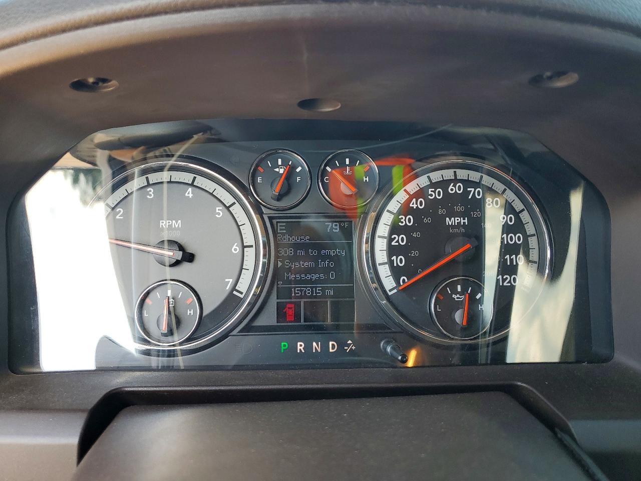 2009 Dodge Ram 1500 White vin: 1D3HB13T19J513345