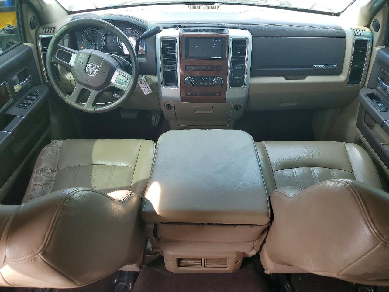 2009 Dodge Ram 1500 White vin: 1D3HB13T29J519784