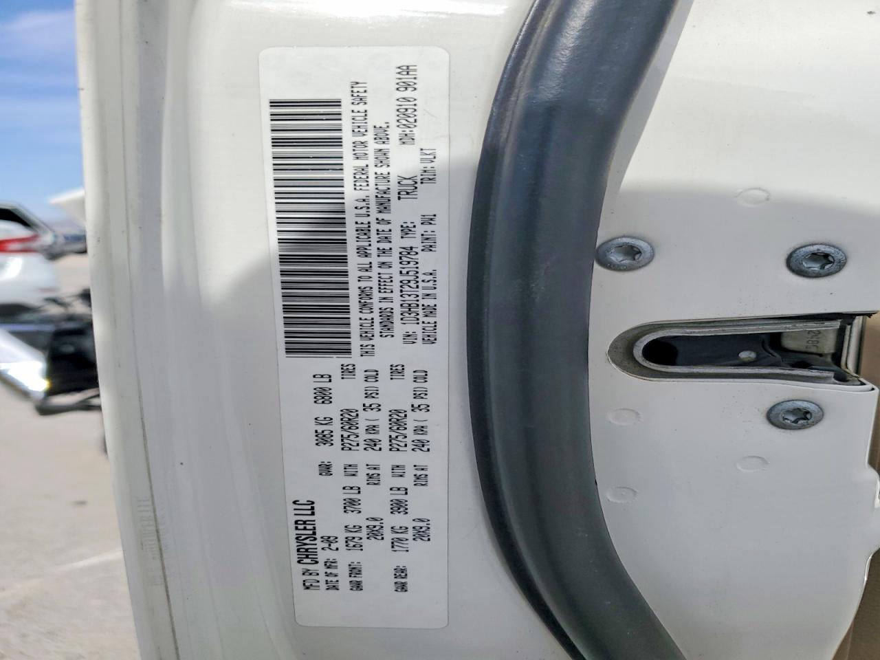 2009 Dodge Ram 1500 White vin: 1D3HB13T29J519784
