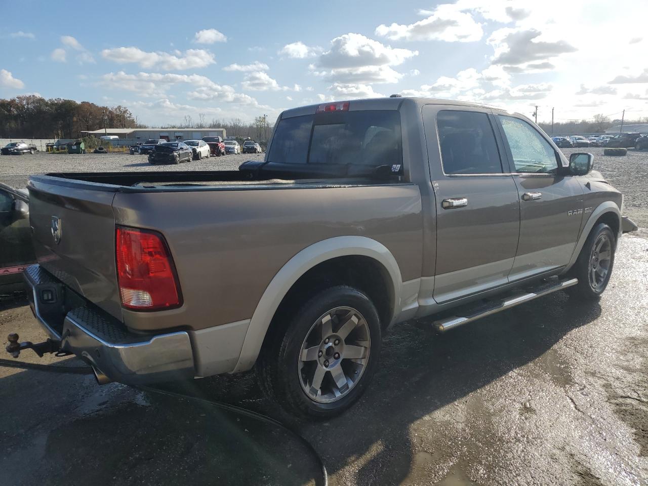 2009 Dodge Ram 1500 Tan vin: 1D3HB13T59S772933