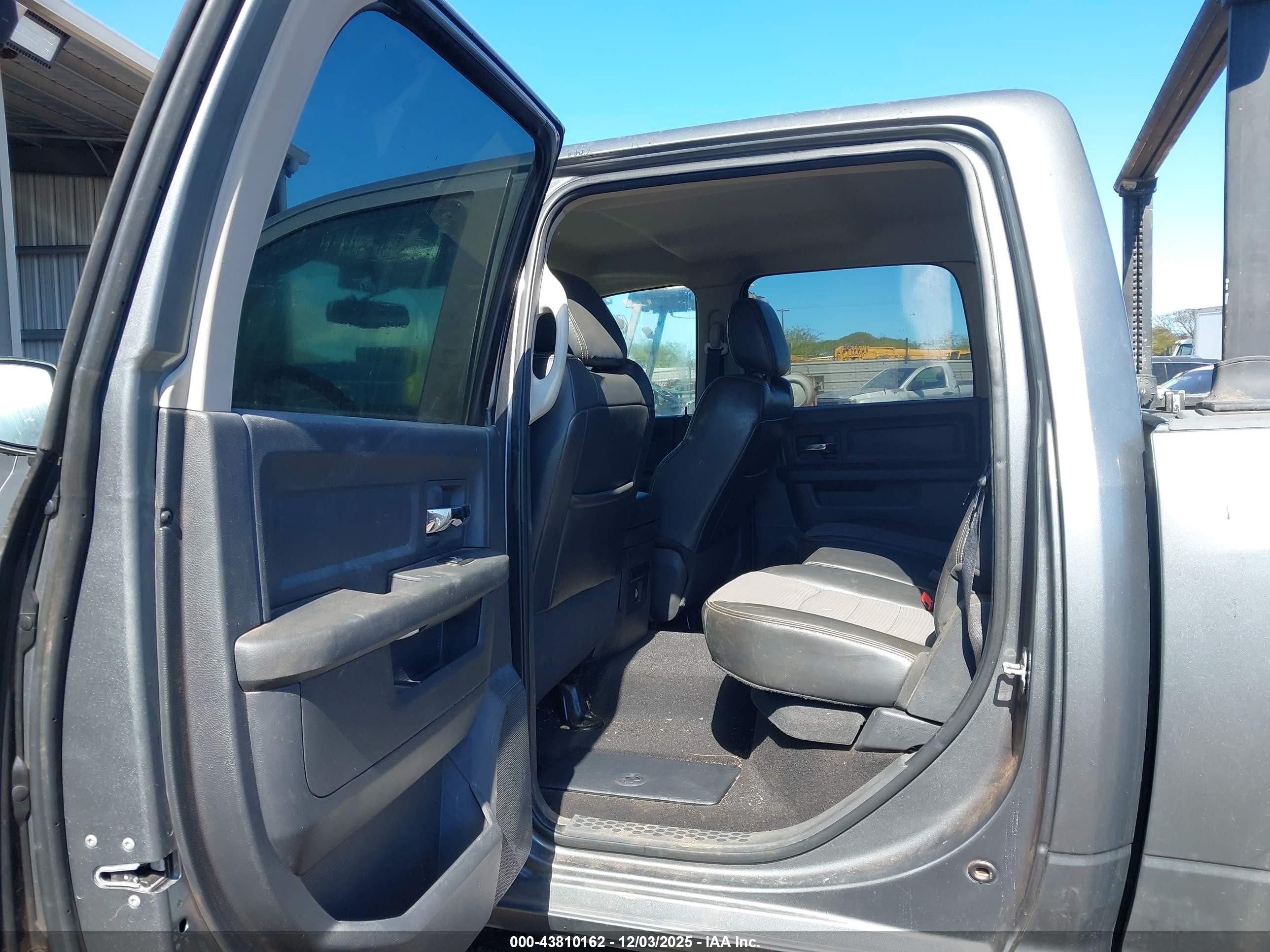 2009 Dodge Ram 1500 Slt/sport/trx Gray vin: 1D3HB13T59S798724