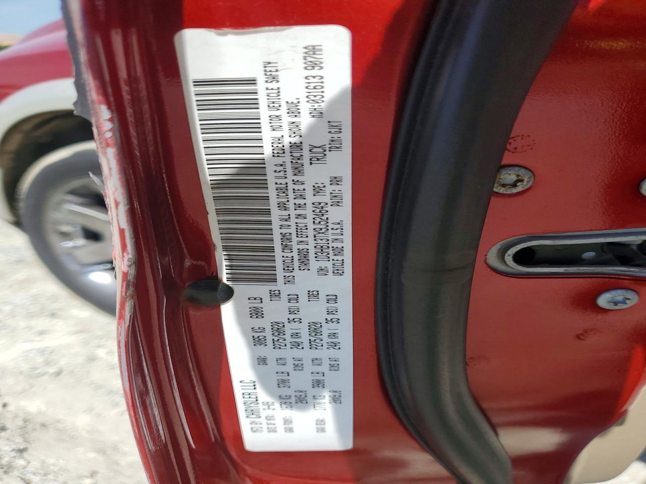 2009 Dodge Ram 1500 Two Tone vin: 1D3HB13TX9J524649