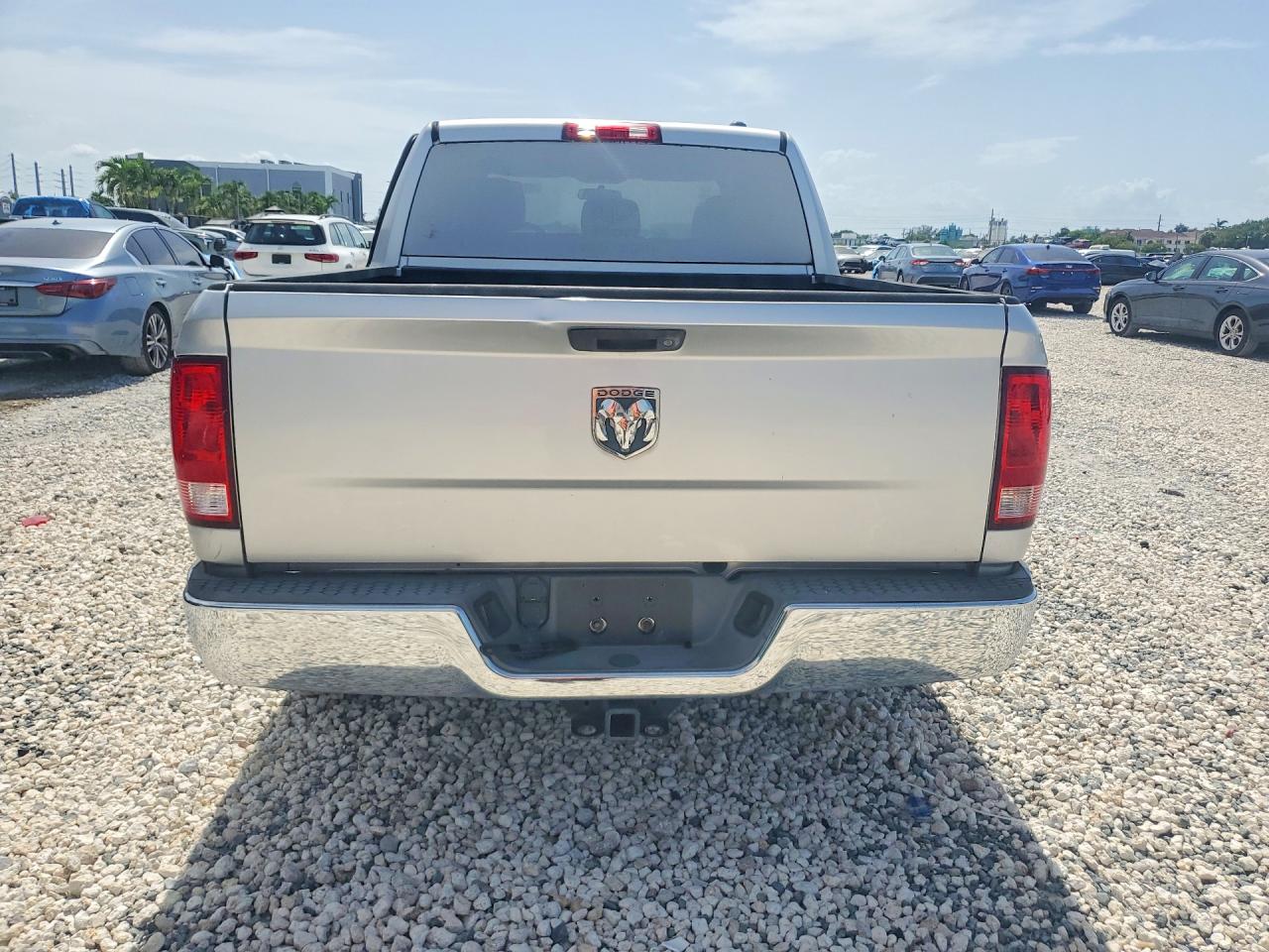 2009 Dodge Ram 1500 Серебряный vin: 1D3HB13TX9J528314