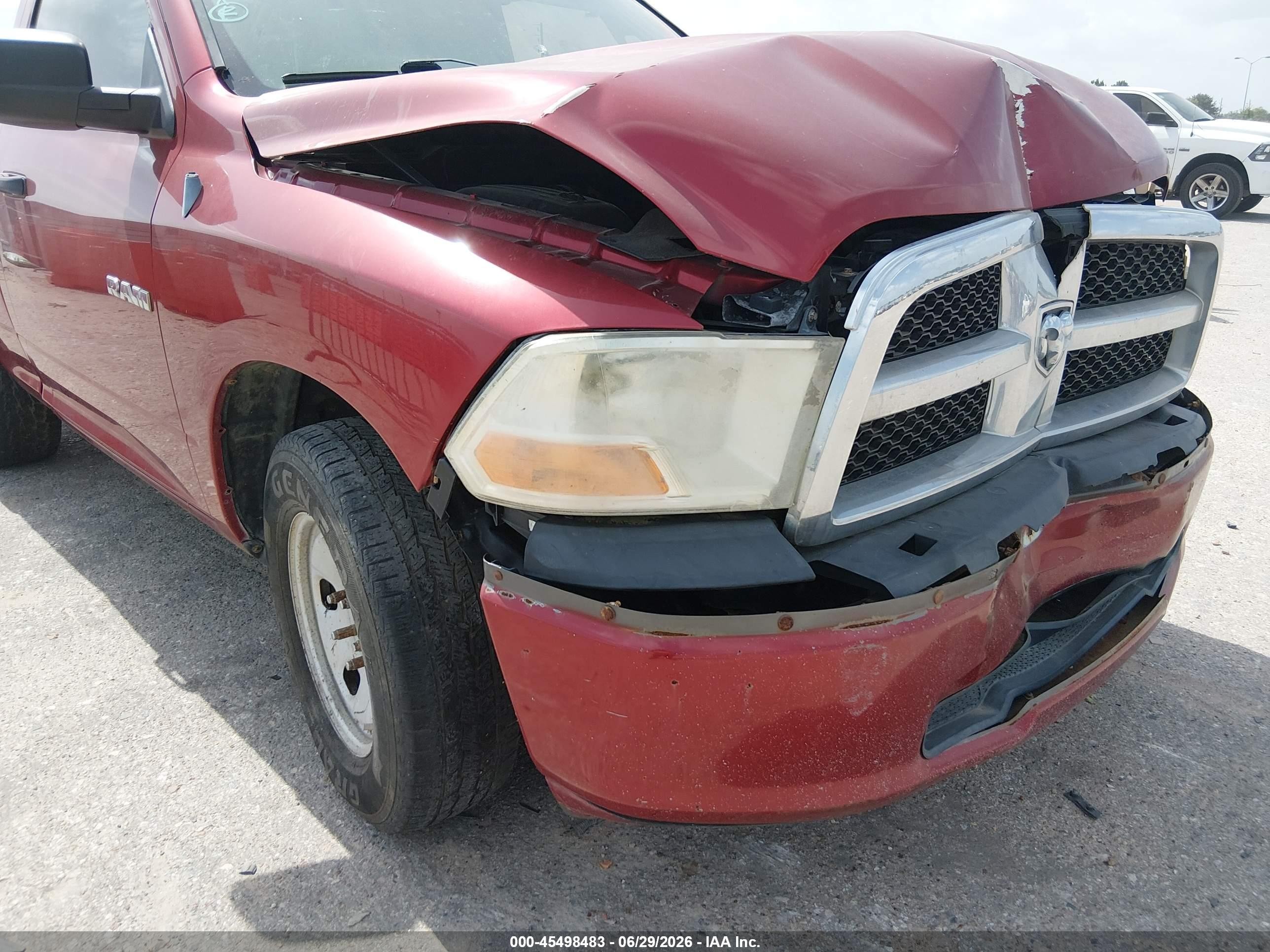 2009 Dodge Ram 1500 St Red vin: 1D3HB16K19J503384