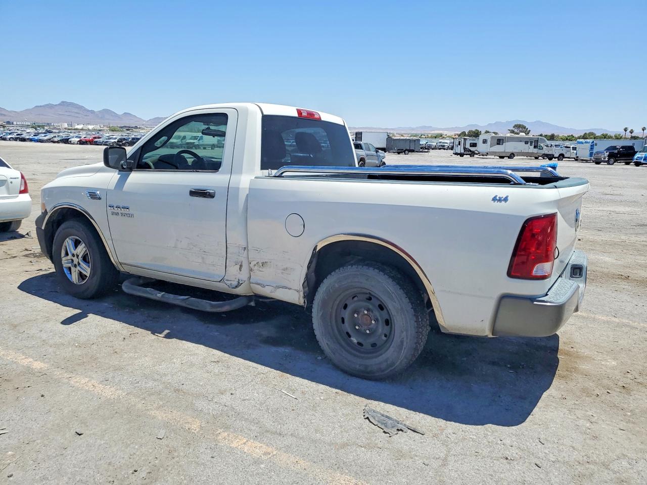 2009 Dodge Ram 1500 White vin: 1D3HB16K29J500655