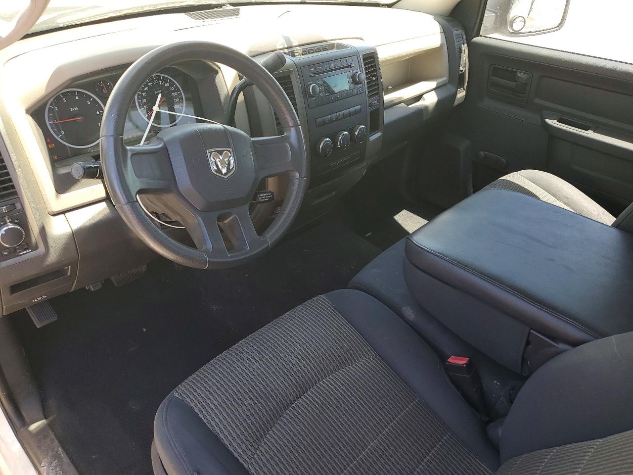 2009 Dodge Ram 1500 White vin: 1D3HB16K29J500655