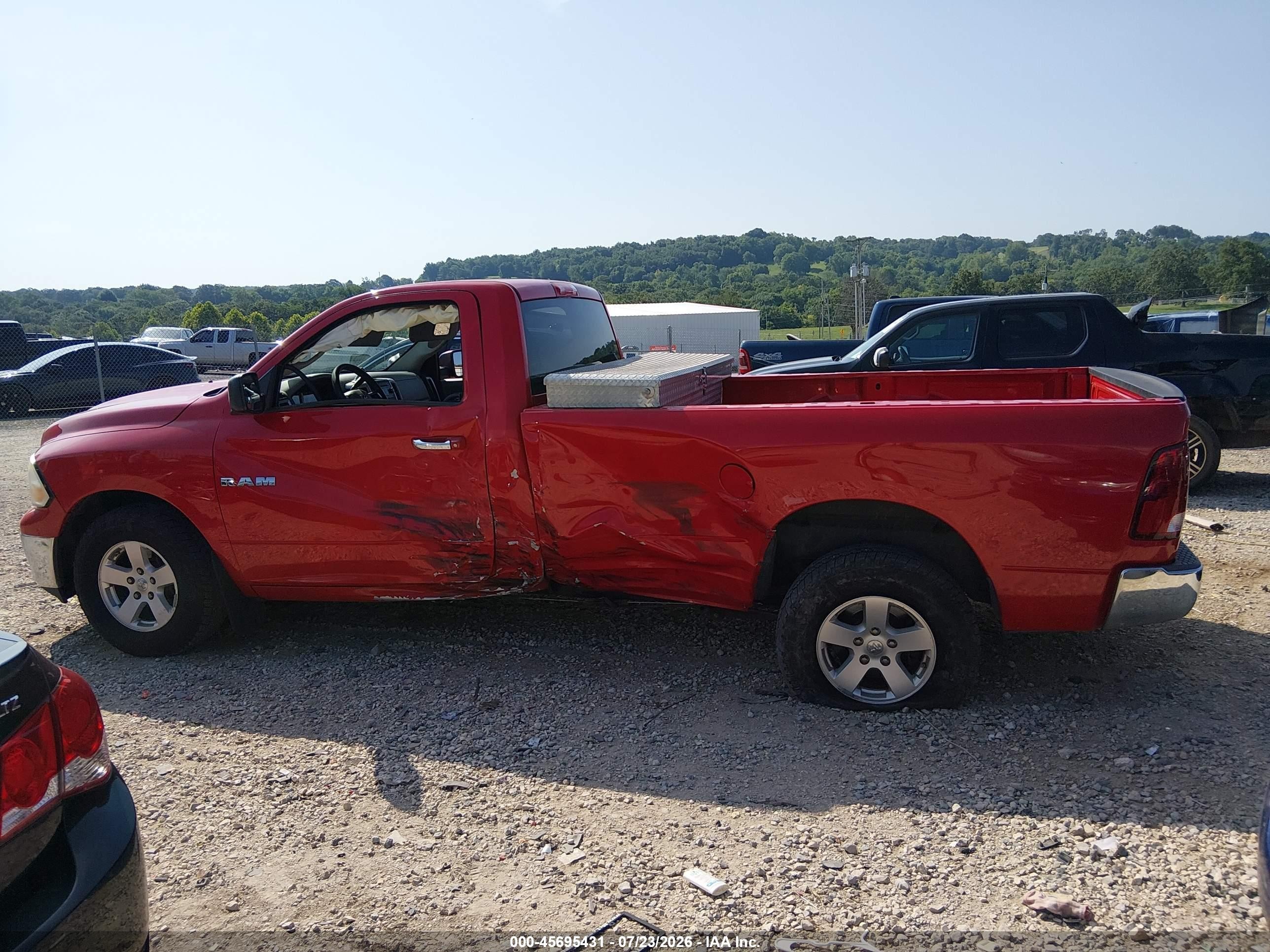 2009 Dodge Ram 1500 Slt/trx Red vin: 1D3HB16P89J523059