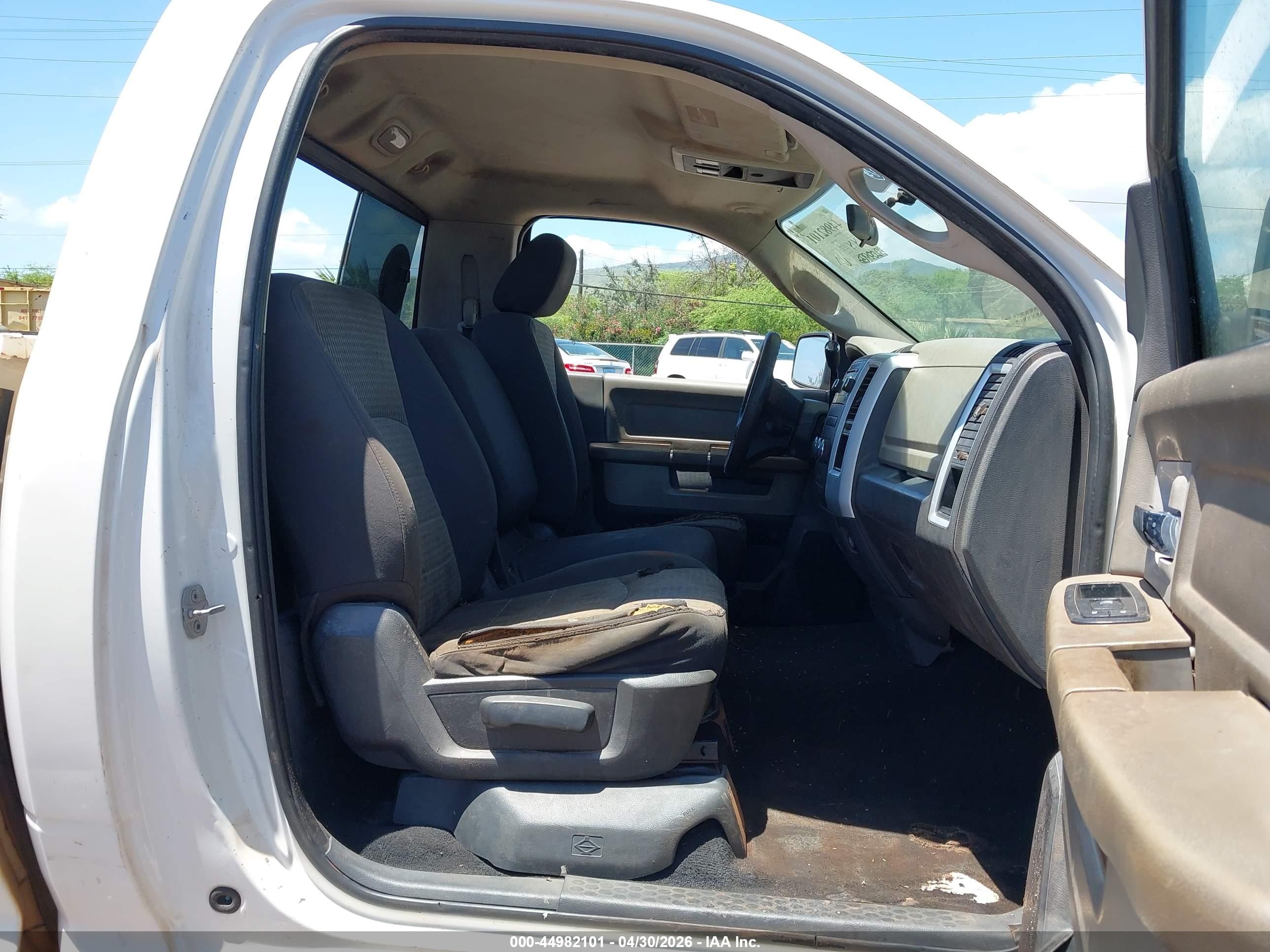 2009 Dodge Ram 1500 Slt/trx White vin: 1D3HB16P99J515987