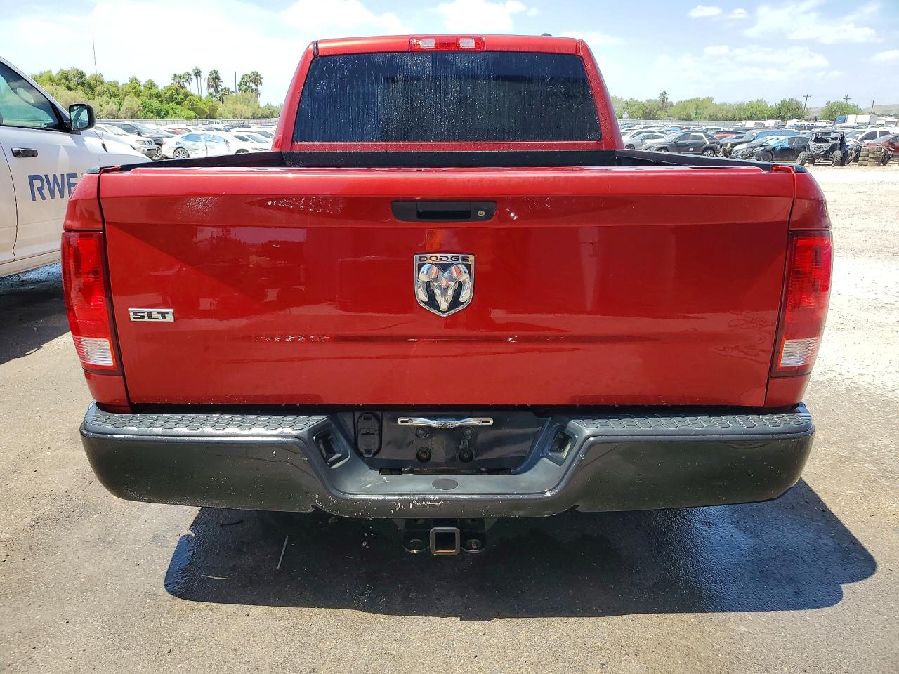 2009 Dodge Ram 1500 Red vin: 1D3HB16T99J524475