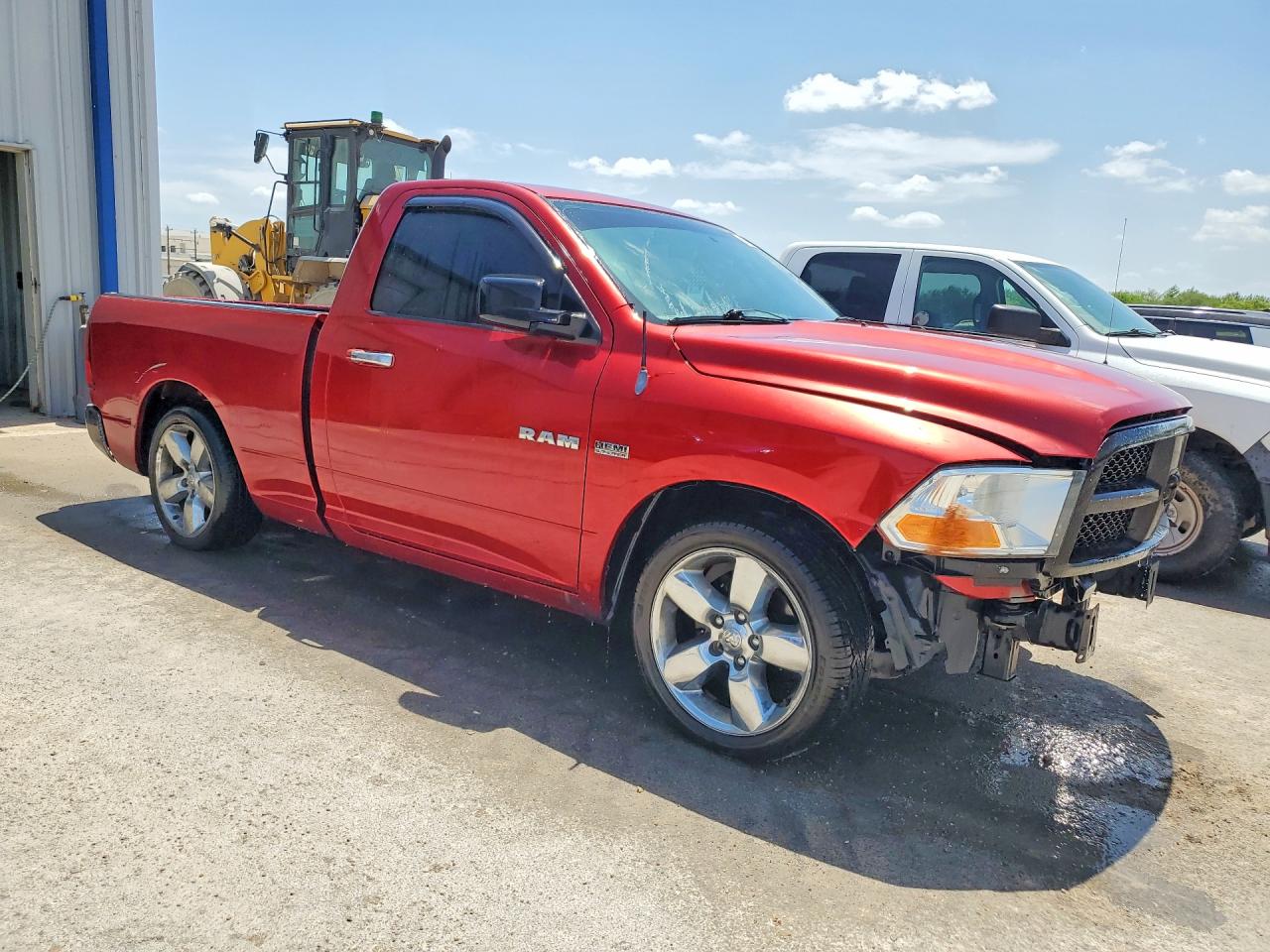 2009 Dodge Ram 1500 Red vin: 1D3HB16T99J524475