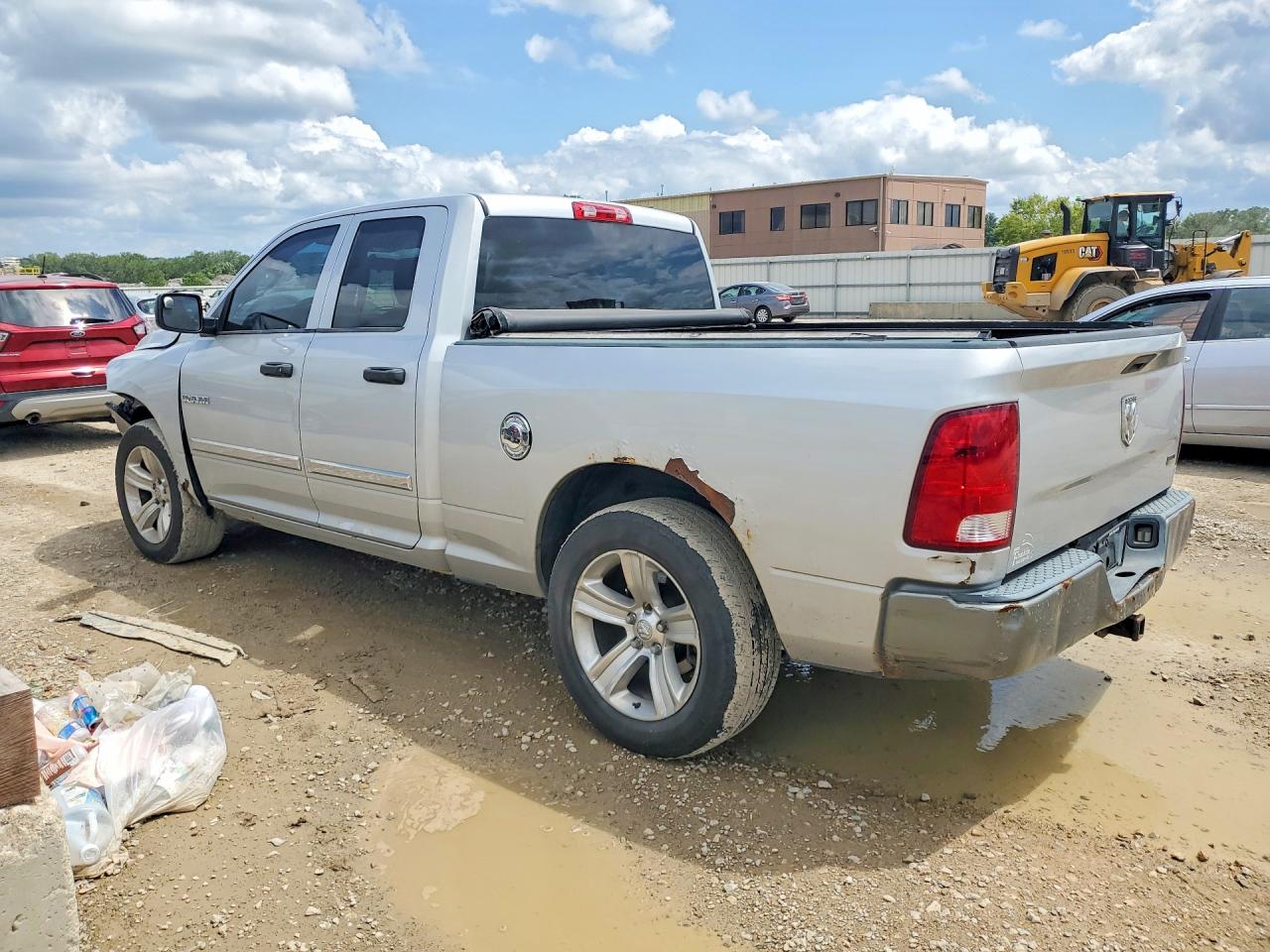 2009 Dodge Ram 1500 Silver vin: 1D3HB18P19S769359