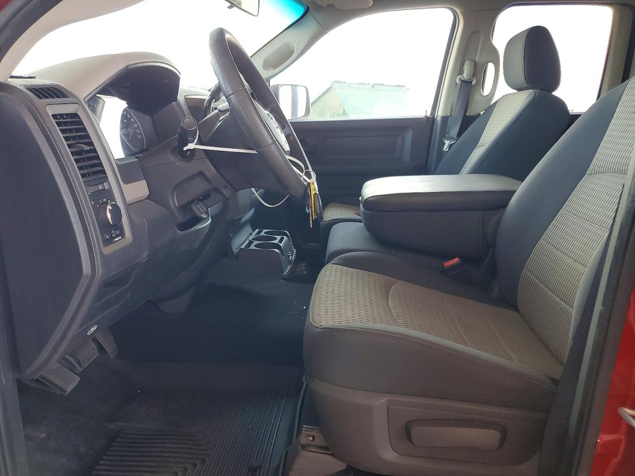 2009 Dodge Ram 1500 Red vin: 1D3HB18P49S760476