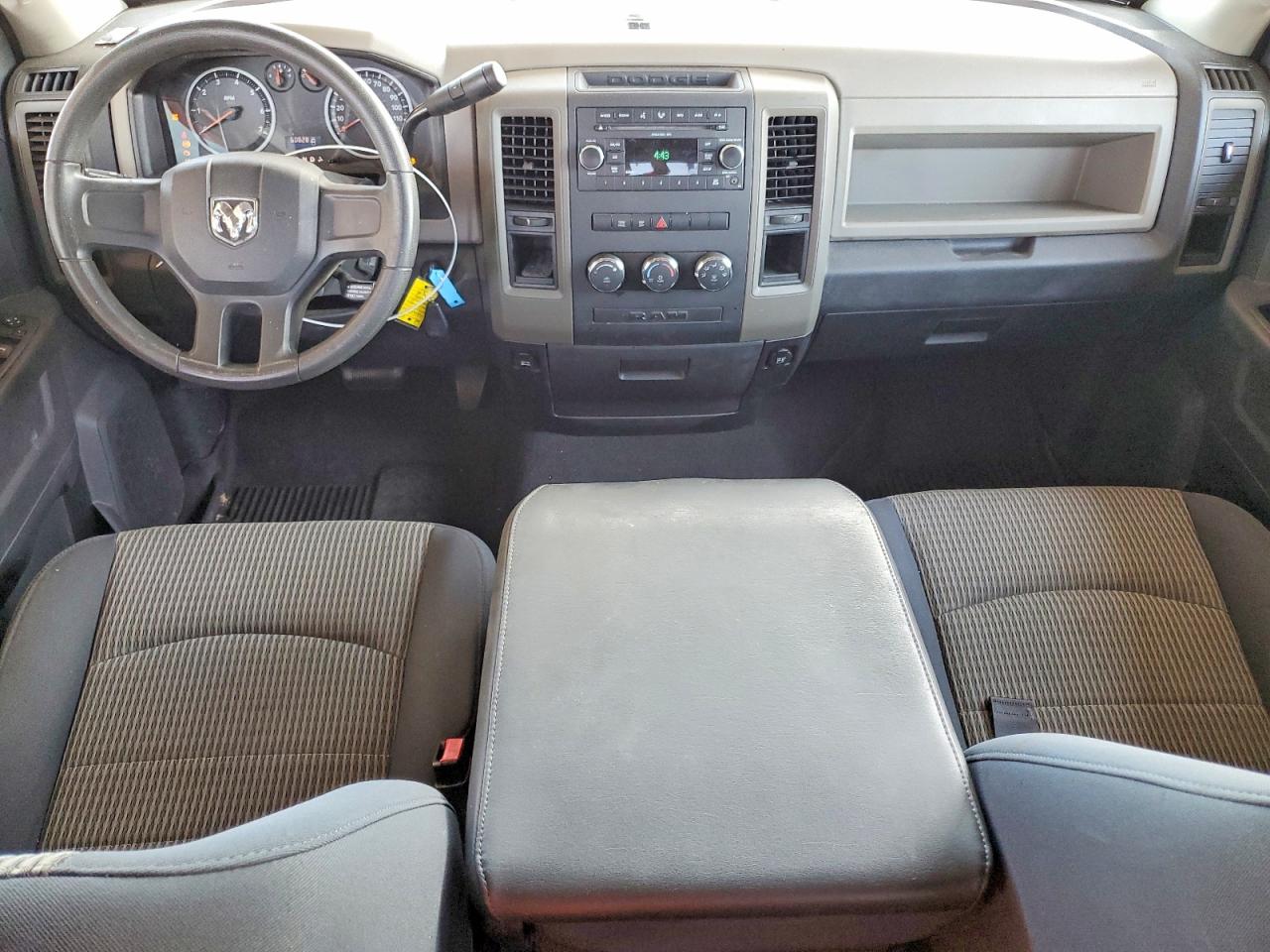 2009 Dodge Ram 1500 Red vin: 1D3HB18P49S760476