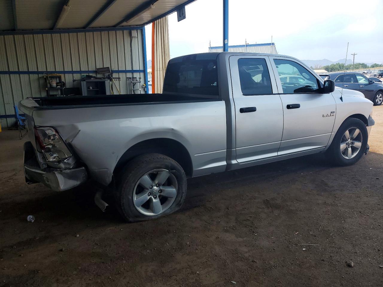 2009 Dodge Ram 1500 Silver vin: 1D3HB18P59S709553
