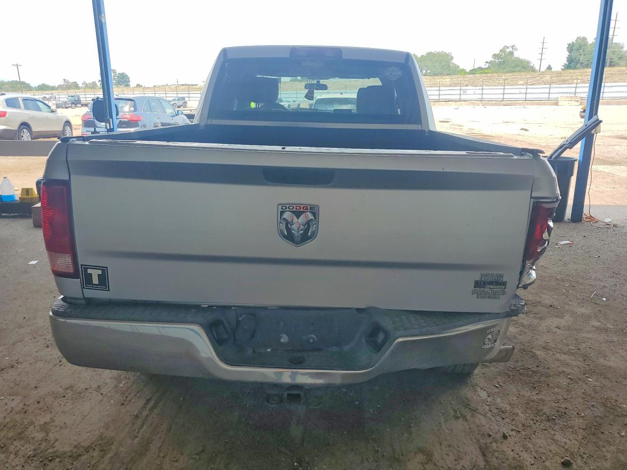 2009 Dodge Ram 1500 Silver vin: 1D3HB18P59S709553