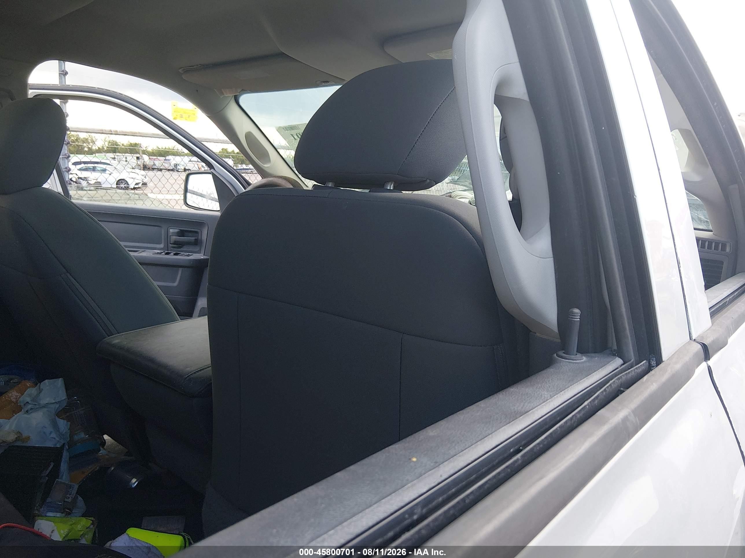 2009 Dodge Ram 1500 St Серебряный vin: 1D3HB18P69S780700