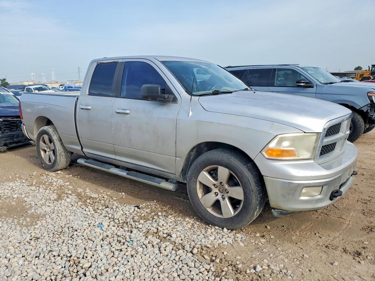 2009 Dodge Ram 1500 Silver vin: 1D3HB18P89S762795