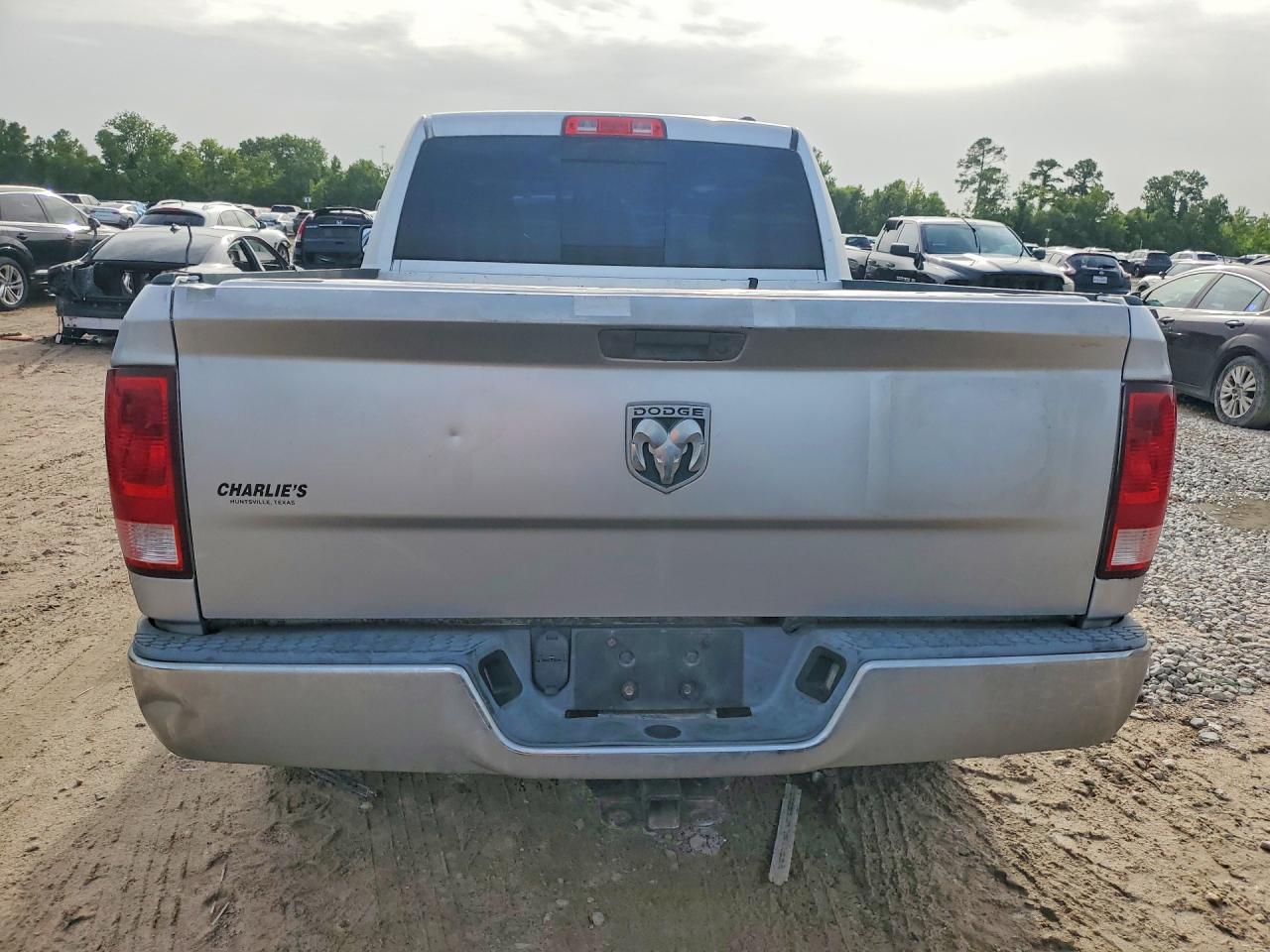 2009 Dodge Ram 1500 Silver vin: 1D3HB18P89S762795