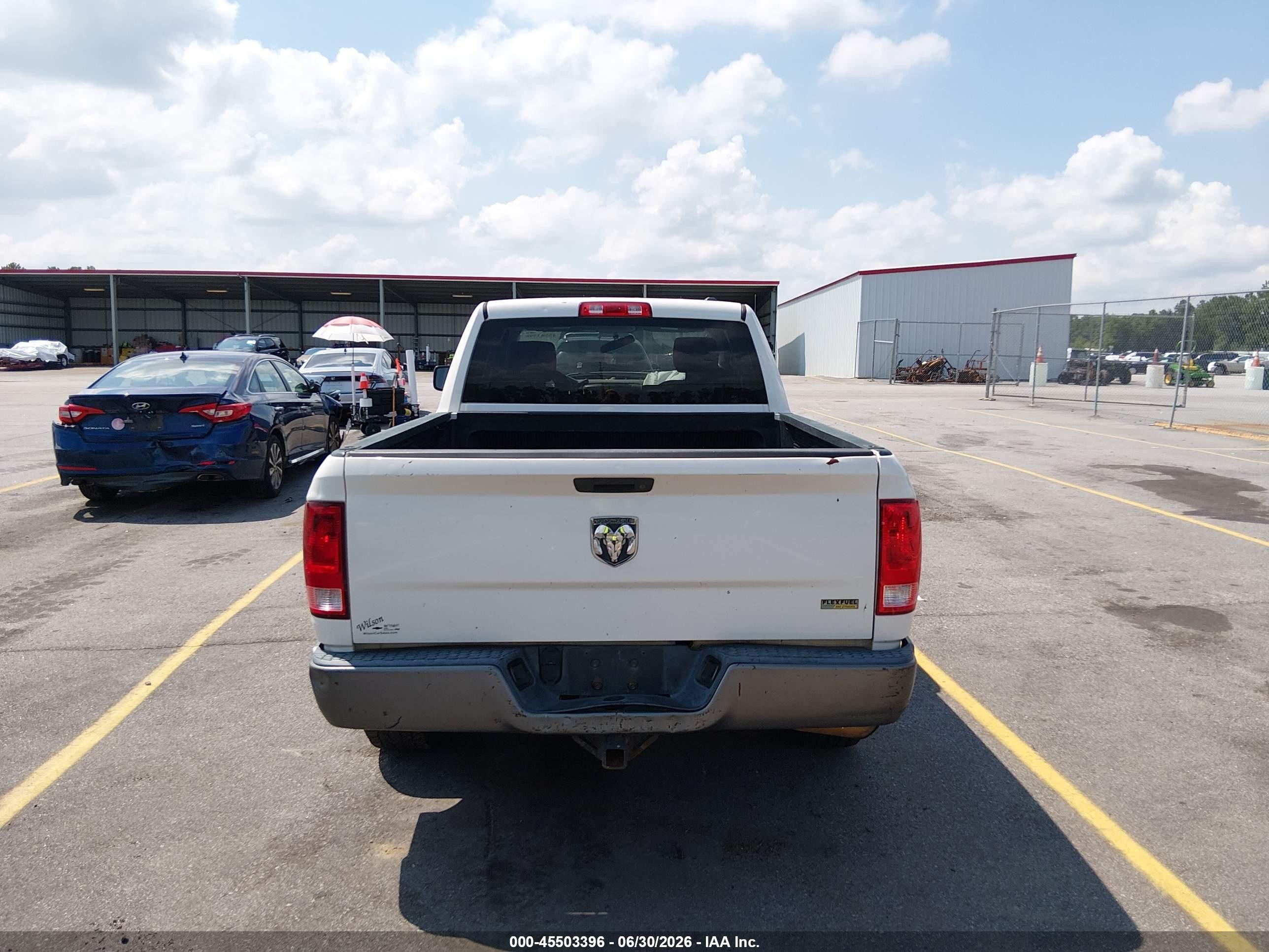 2009 Dodge Ram 1500 St White vin: 1D3HB18P89S776843