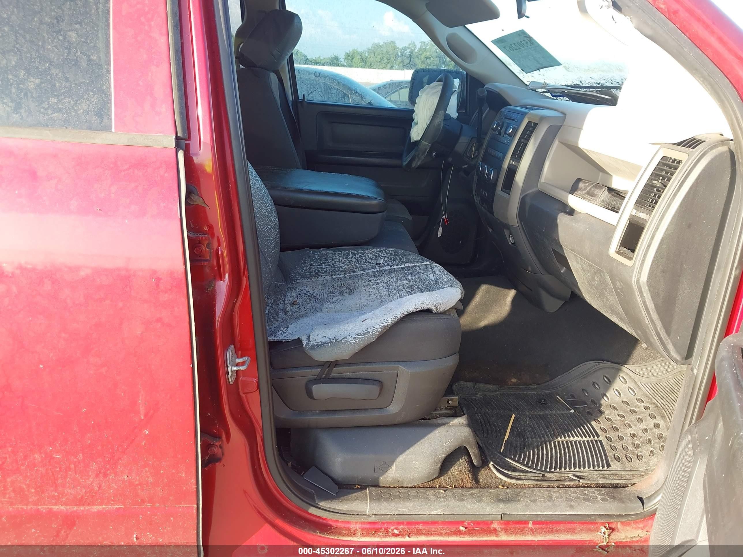 2009 Dodge Ram 1500 St Red vin: 1D3HB18P99S732415