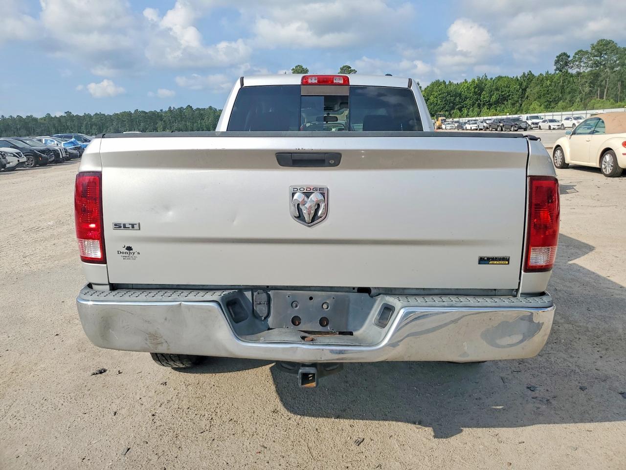 2009 Dodge Ram 1500 Silver vin: 1D3HB18PX9S802021