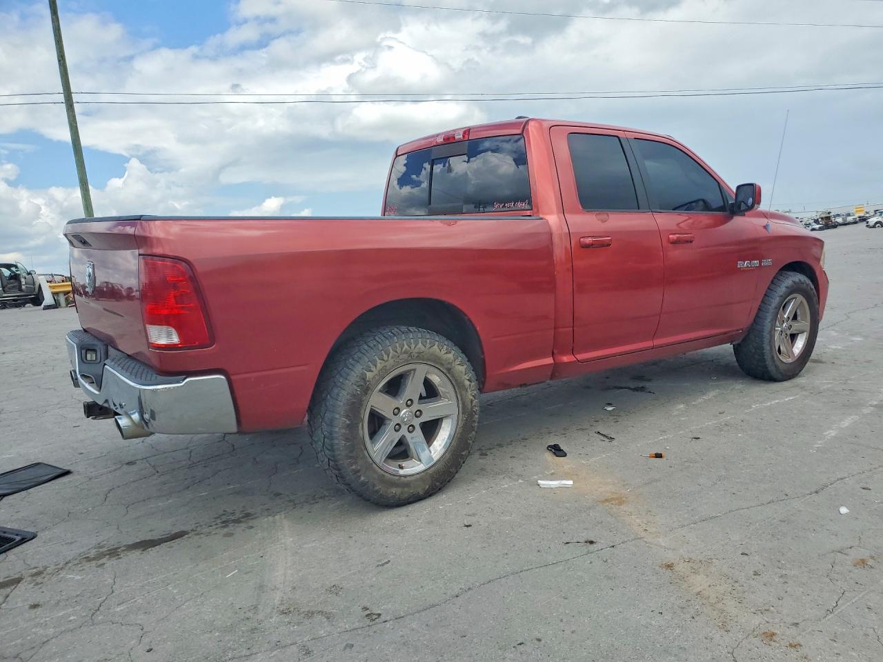 2009 Dodge Ram 1500 Красный vin: 1D3HB18T19S773134