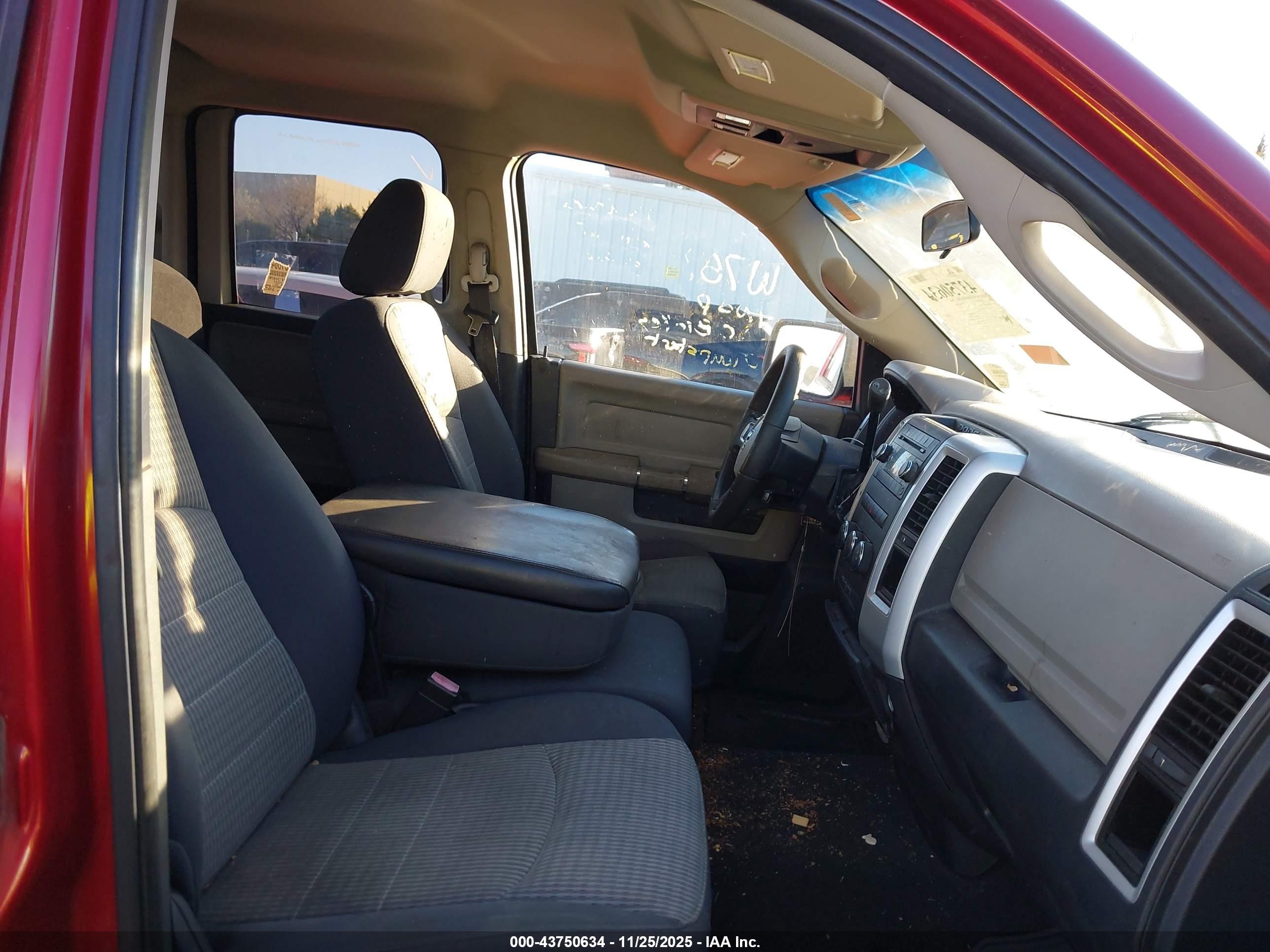2009 Dodge Ram 1500 Slt/sport/trx Silver vin: 1D3HB18T59S757101