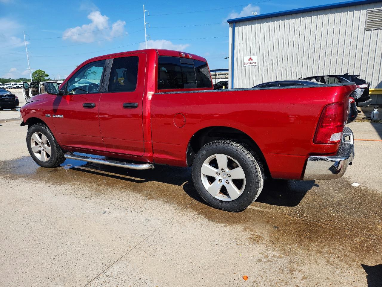 2009 Dodge Ram 1500 Red vin: 1D3HB18T69S737343