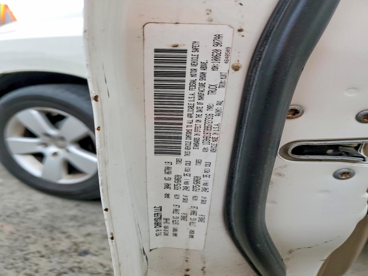 2009 Dodge Ram 1500 White vin: 1D3HB18T89S727316