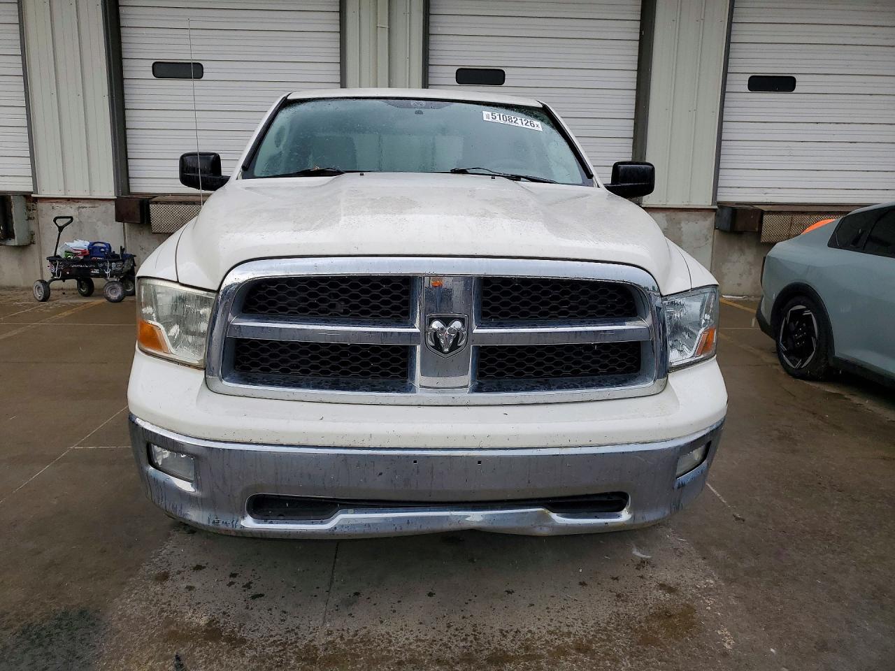 2009 Dodge Ram 1500 White vin: 1D3HB18T89S727316