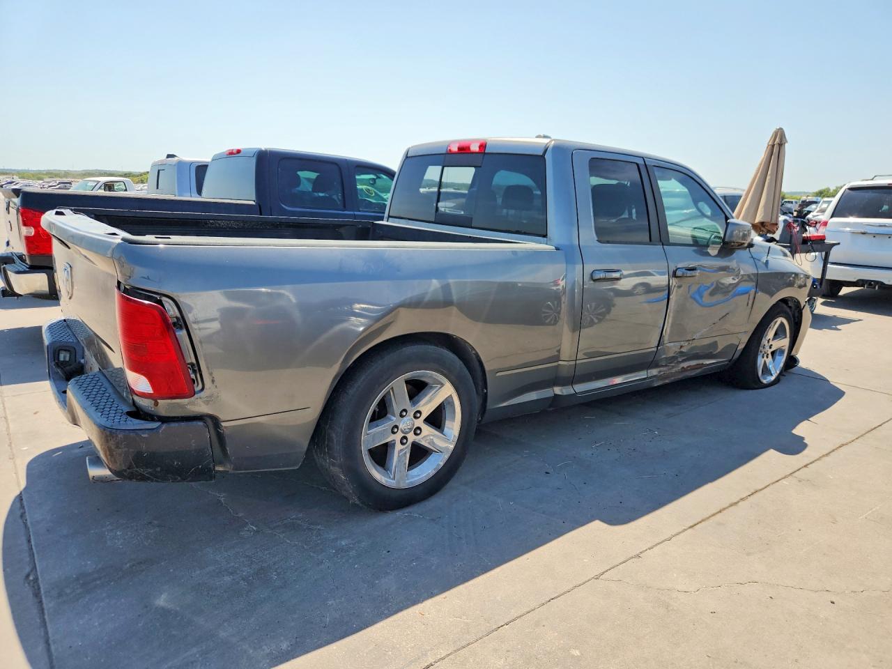 2009 Dodge Ram 1500 Gray vin: 1D3HB18T99S703493
