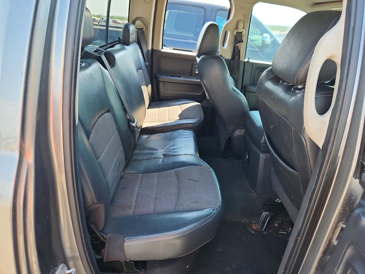 2009 Dodge Ram 1500 Gray vin: 1D3HB18T99S703493