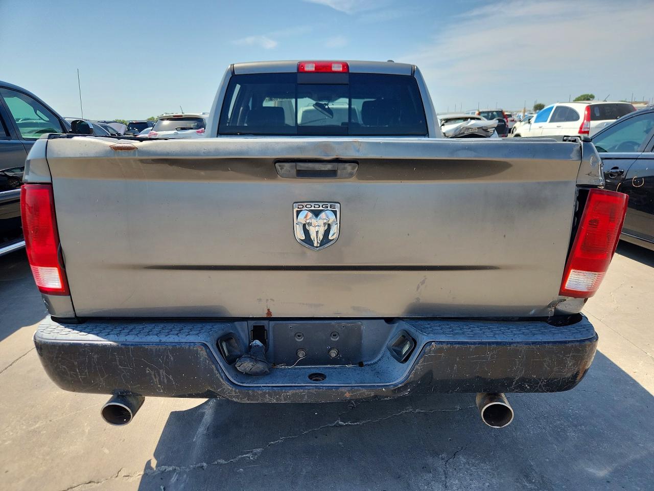 2009 Dodge Ram 1500 Gray vin: 1D3HB18T99S703493