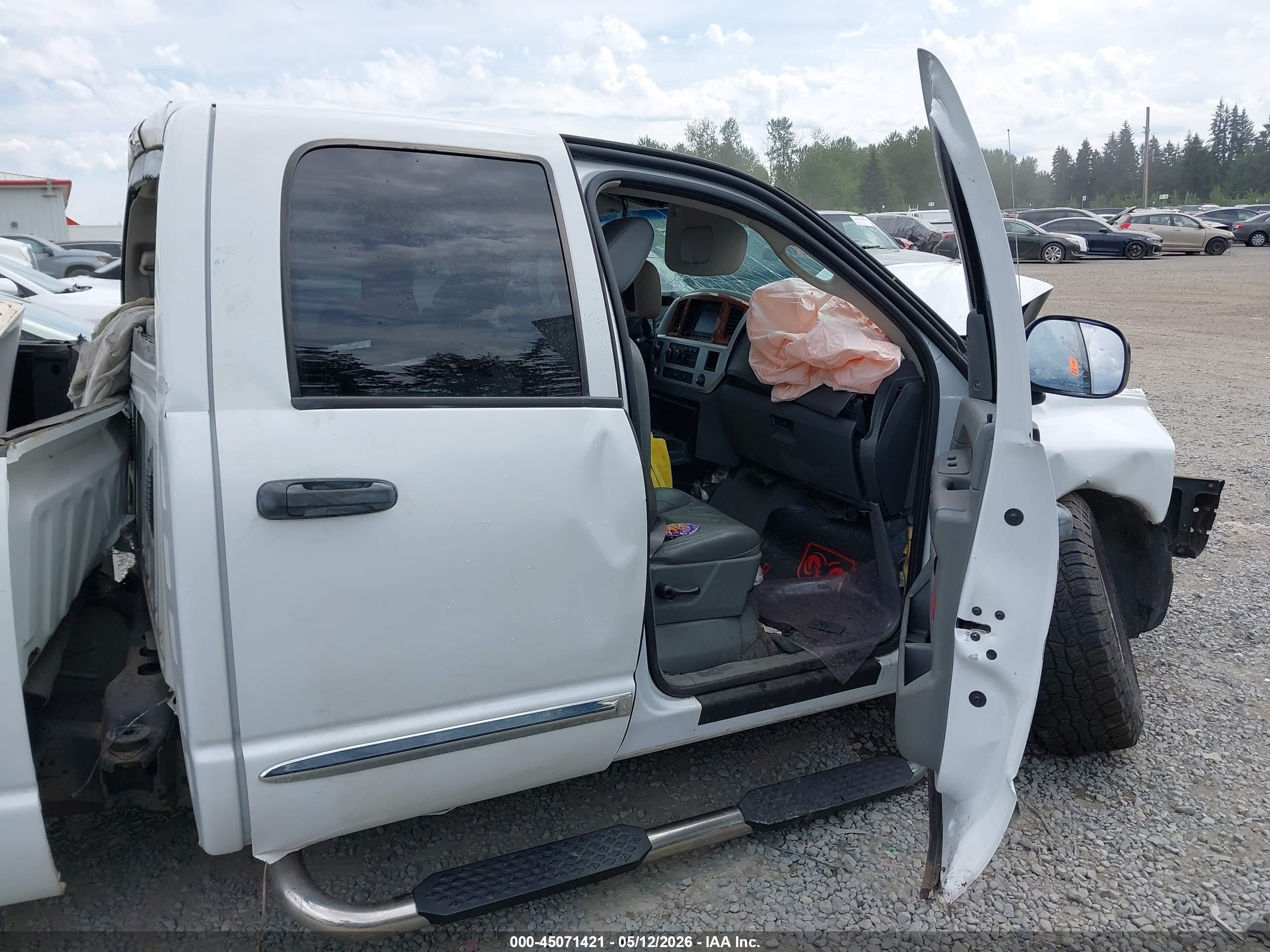 2006 Dodge Ram 1500 Laramie Белый vin: 1D3HU18256J207044
