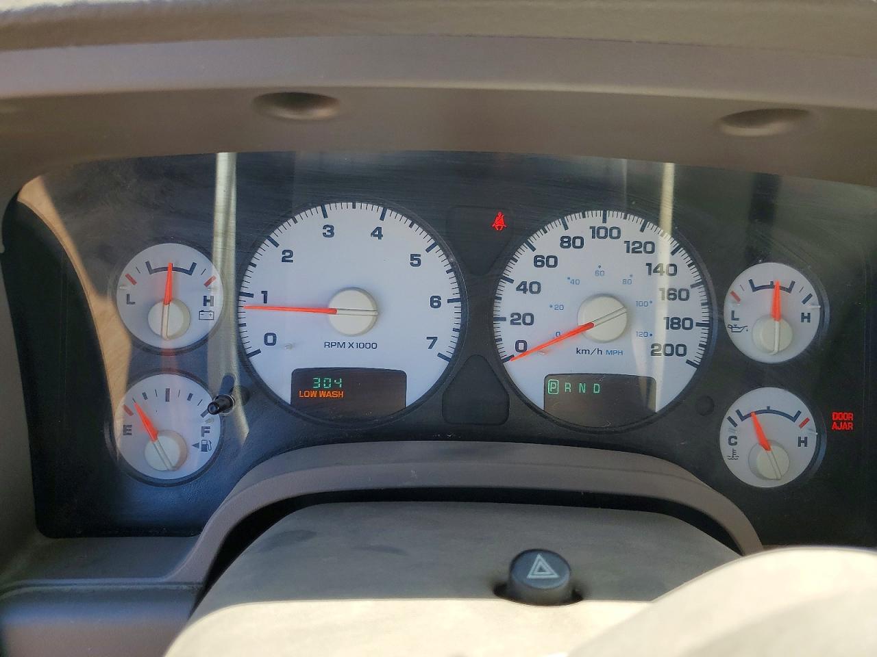 2003 Dodge Ram 1500 St Серебряный vin: 1D3HU18D33J585621