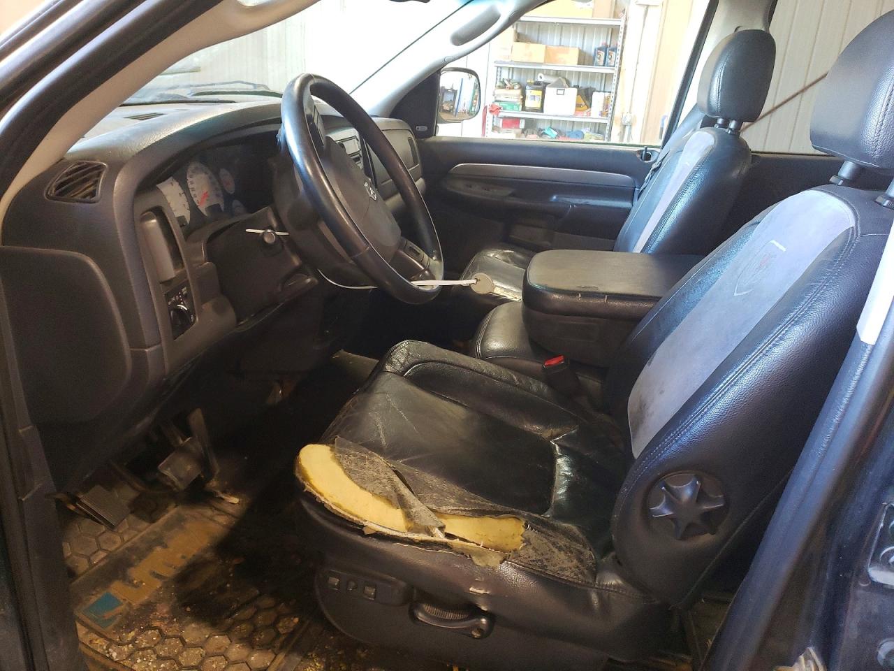 2004 Dodge Ram 1500 St Black vin: 1D3HU18D44J200987