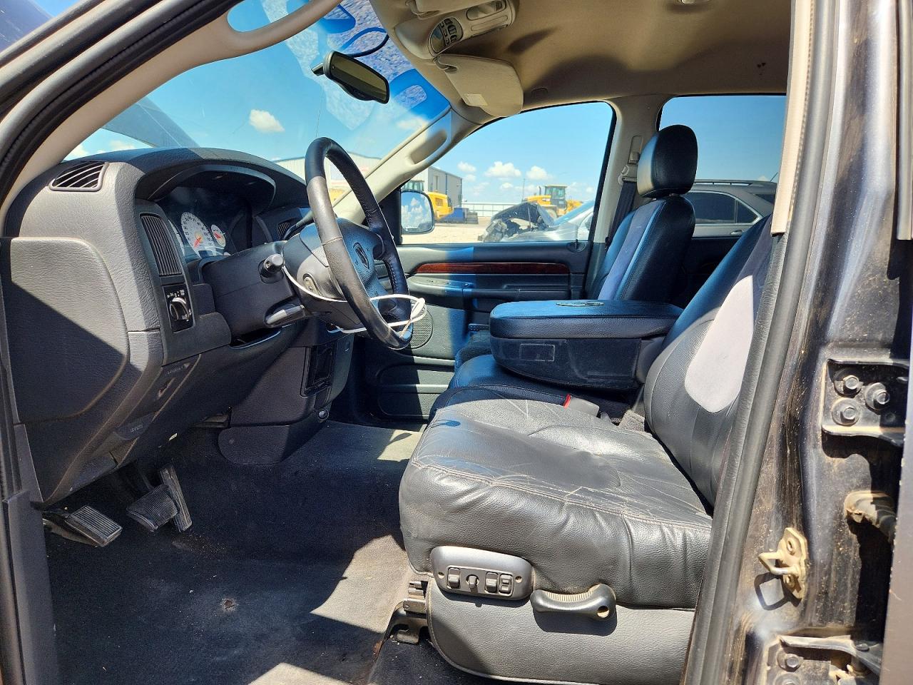 2003 Dodge Ram 1500 St/slt Gray vin: 1D3HU18D63J660554