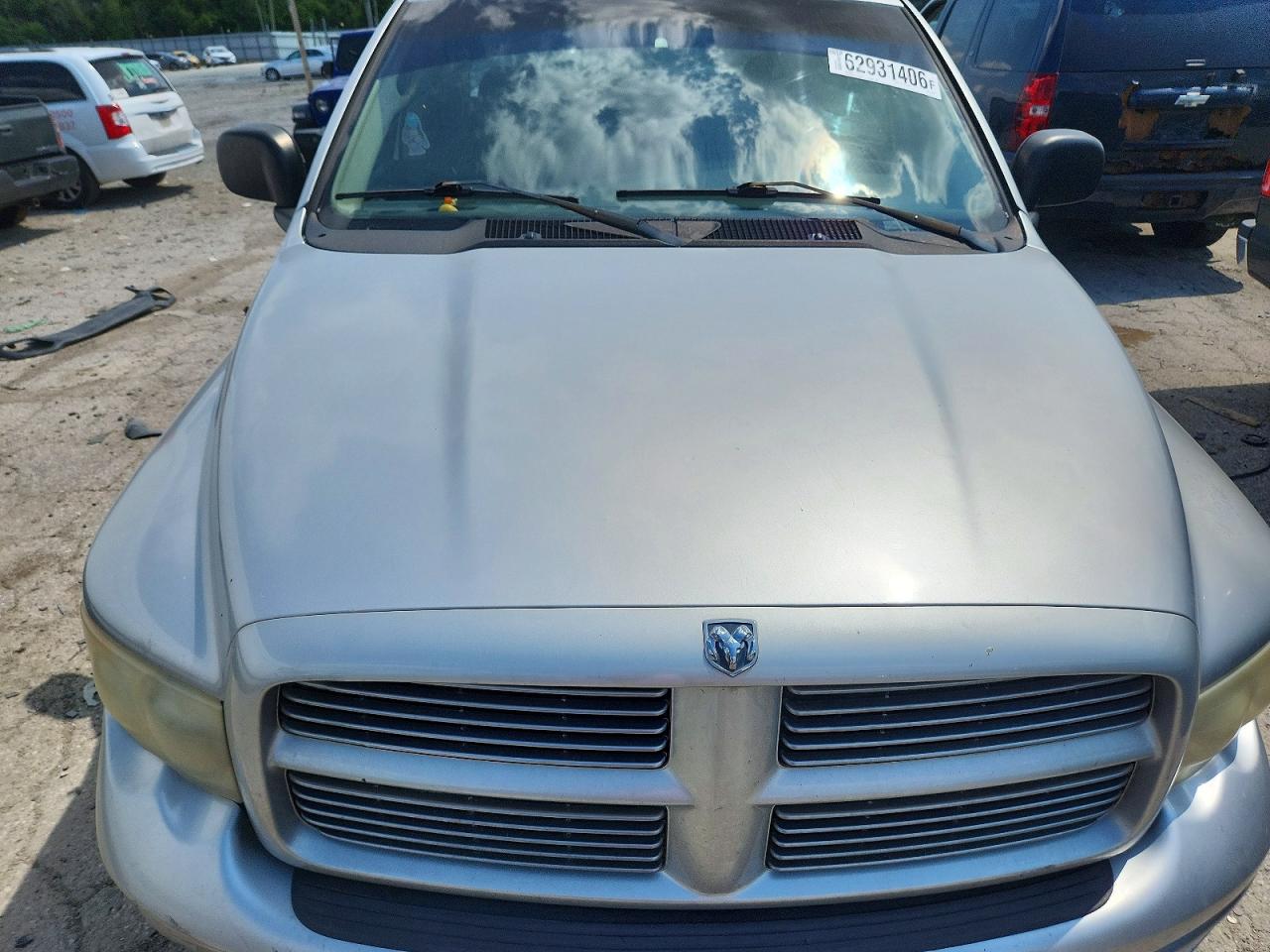 2002 Dodge Ram 1500 Серебряный vin: 1D3HU18Z02J142661